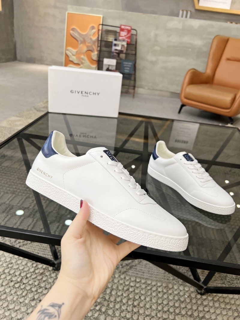 Givenchy Sneakers